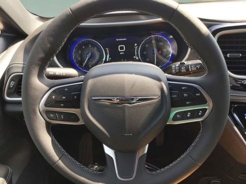 New 2026 Chrysler Pacifica Select image 22