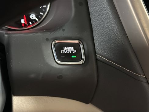 Used 2023 GMC Acadia Denali w/ Denali Ultimate Package image 27