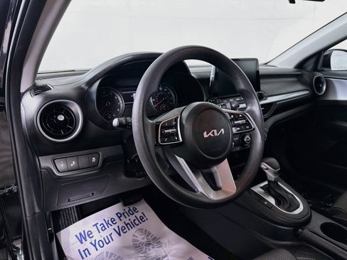 Certified 2024 Kia Forte LXS w/ LXS Technology Package FWD image 9