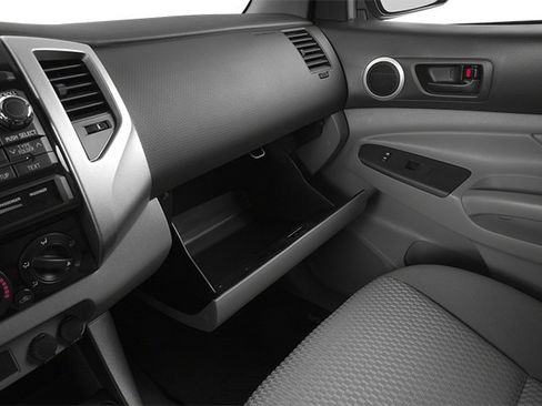 Used 2014 Toyota Tacoma 4x4 Double Cab w/ TRD Sport Package image 18