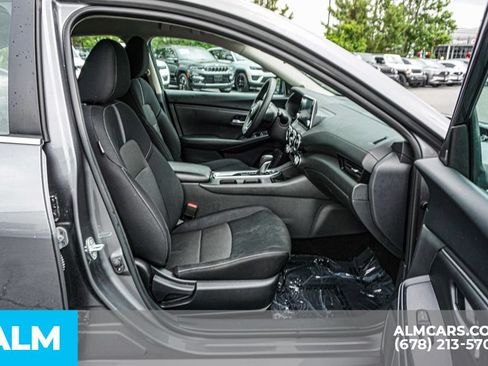 Used 2024 Nissan Sentra SV FWD image 23