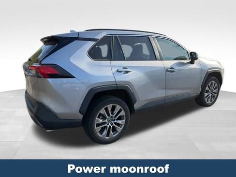 Used 2019 Toyota RAV4 Limited image 6