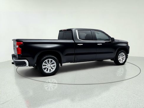 Used 2020 Chevrolet Silverado 1500 LTZ w/ LTZ Premium Package AWD/4WD image 8