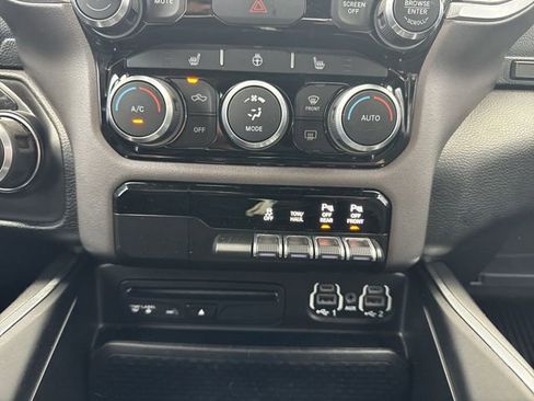 Used 2019 RAM 1500 Big Horn image 35