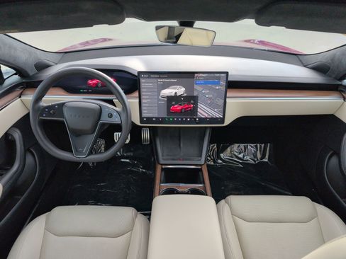 Used 2023 Tesla Model S Standard Range image 24