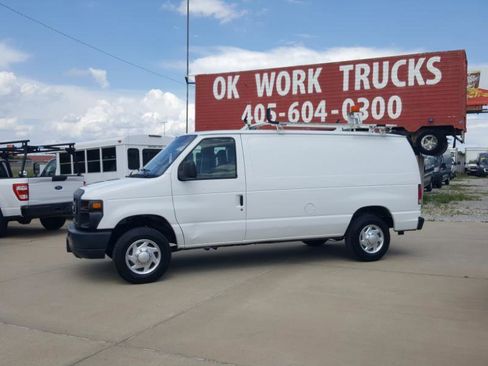 Used 2014 Ford E-150 and Econoline 150 w/ Power Group RWD image 2