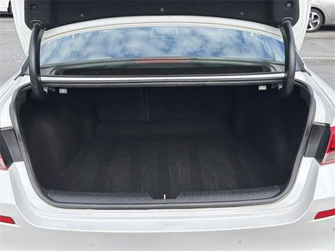 Used 2020 Kia Optima LX image 18