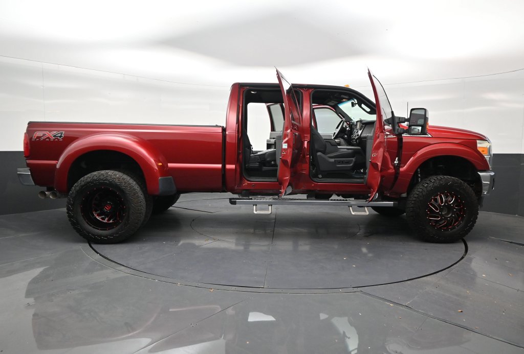 Used 2015 Ford F350 Lariat w/ Lariat Ultimate Package AWD/4WD image 28