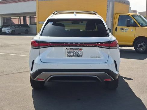 Used 2025 Lexus RX 350h w/ Convenience Package AWD/4WD image 6
