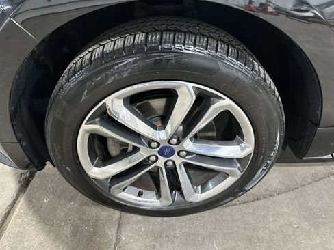 Used 2016 Ford Edge Sport w/ Technology Package image 22