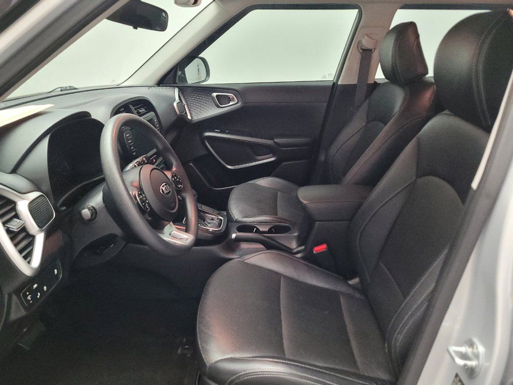 Used 2020 Kia Soul S FWD image 17