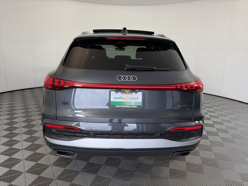 Used 2025 Audi Q5 Premium Plus AWD/4WD image 9