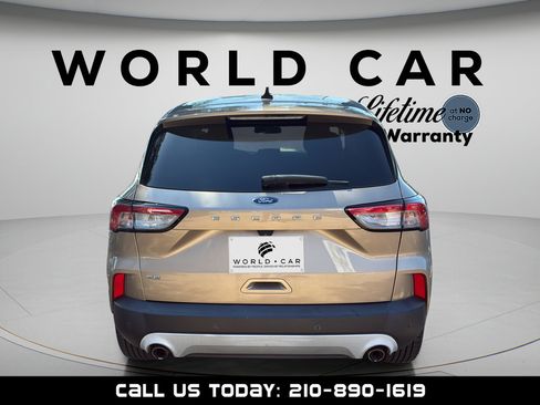Used 2021 Ford Escape SE FWD image 8