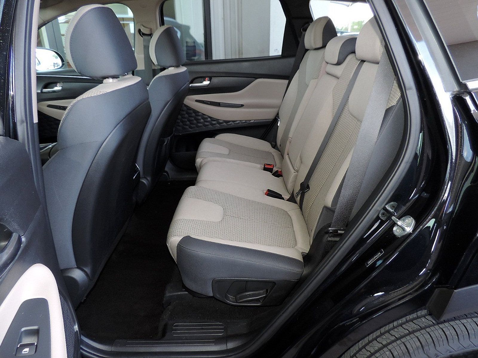 Used 2023 Hyundai Santa Fe SEL AWD/4WD image 18