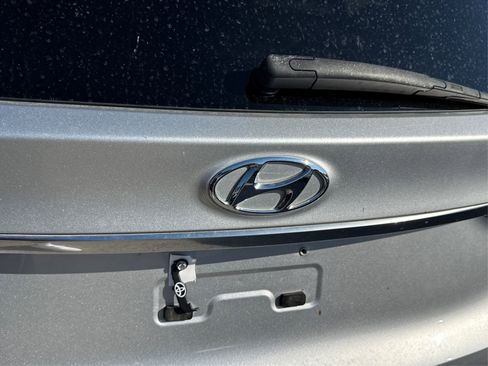 Used 2019 Hyundai Santa Fe AWD image 18