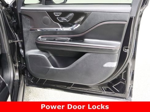 Used 2024 Lincoln Corsair Reserve w/ Equipment Group 201A image 36