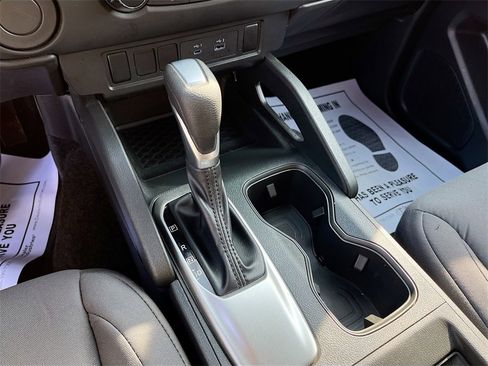 Used 2024 Nissan Frontier S image 16