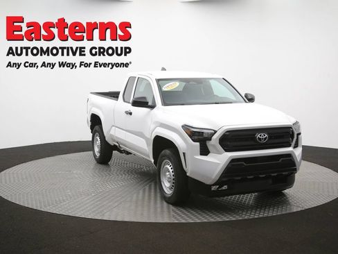 Used 2024 Toyota Tacoma SR RWD image 45