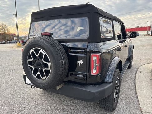 Certified 2024 Ford Bronco Outer Banks image 8