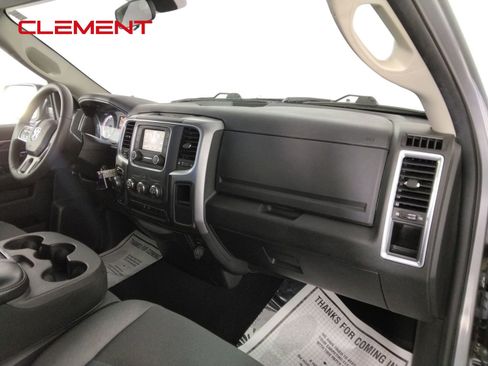 Used 2024 RAM 1500 Classic SLT AWD/4WD image 32