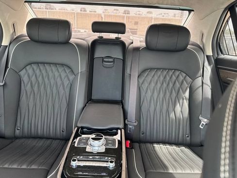 Used 2021 Genesis G90 5.0 Ultimate RWD image 13