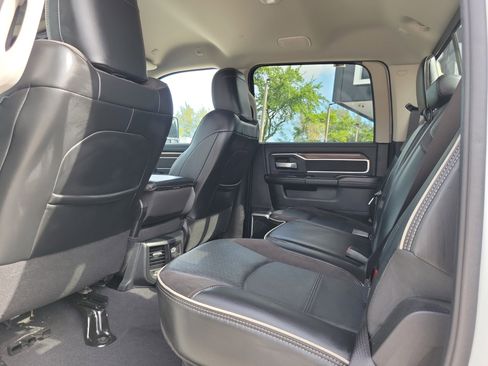 Used 2024 RAM 2500 Laramie AWD/4WD image 14