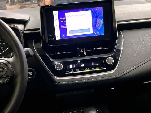 Certified 2023 Toyota Corolla SE image 6