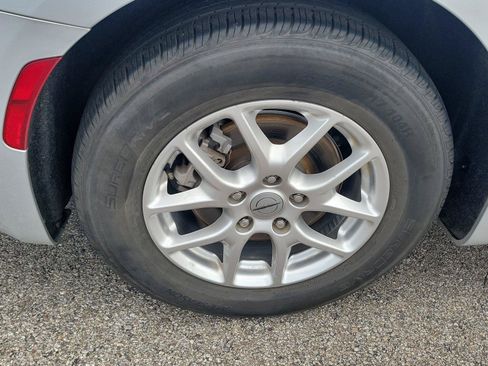 Used 2024 Chrysler Pacifica Touring-L FWD image 6