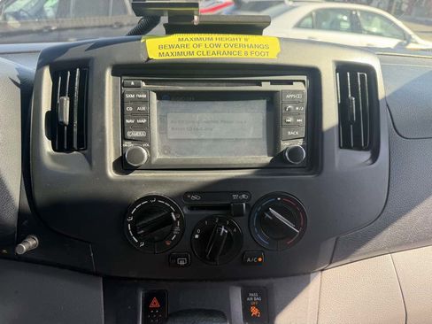 Used 2016 Nissan NV200 FWD image 16