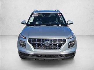 Used 2022 Hyundai Venue SEL w/ Cargo Package video 2