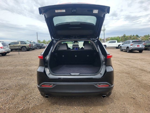 Used 2024 Toyota Venza LE AWD/4WD image 27