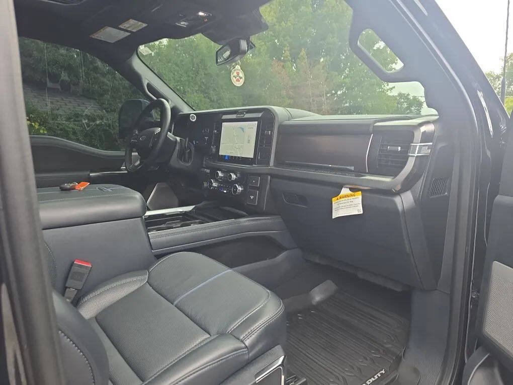 Used 2026 Ford F350 Platinum AWD/4WD image 24