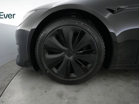 Used 2024 Tesla Model S AWD/4WD image 19