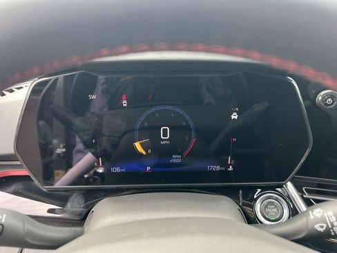 Certified 2025 Chevrolet Trax RS w/ Driver Confidence Package image 14