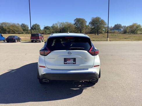 Used 2024 Nissan Murano SL image 6