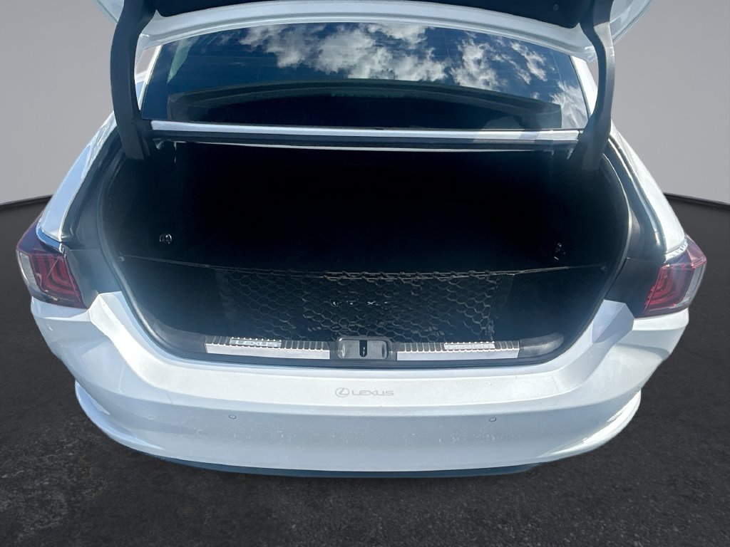 Used 2022 Lexus ES 350 Ultra Luxury w/ Accessory Package 2 FWD image 10