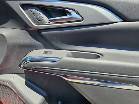New 2026 Chevrolet Traverse LT w/ Driver Confidence Package FWD image 9