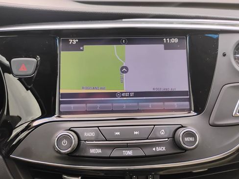 Used 2017 Buick Envision Essence FWD image 18