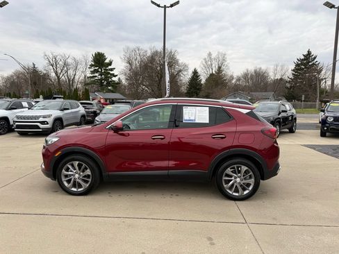 Used 2023 Buick Encore GX Essence w/ Experience Buick Package FWD image 5