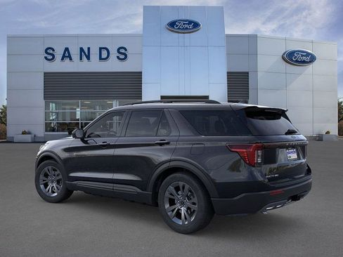 New 2026 Ford Explorer Active w/ Active Comfort Package image 4