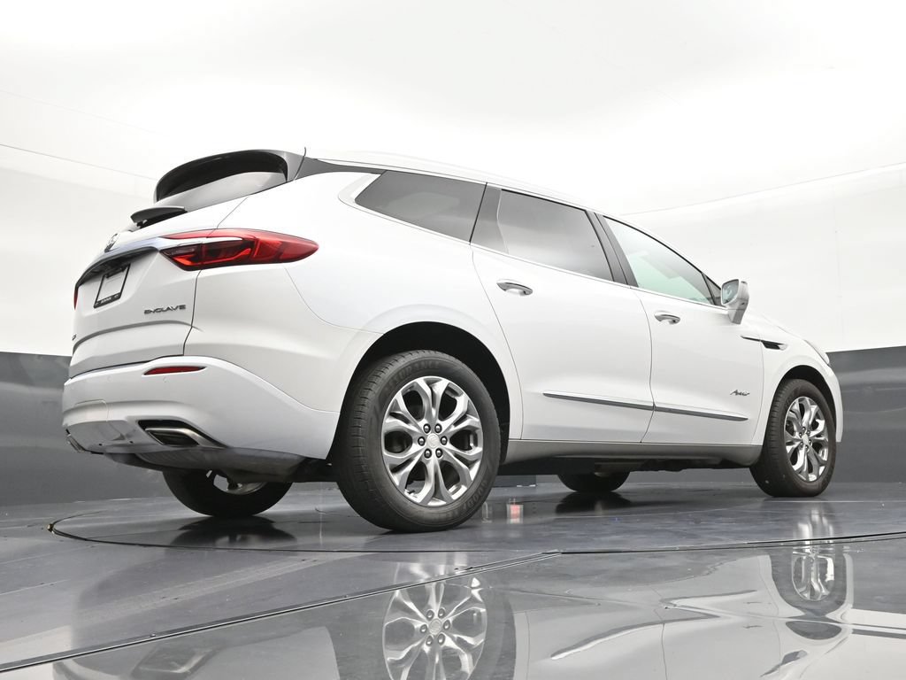 Used 2018 Buick Enclave Avenir FWD image 28