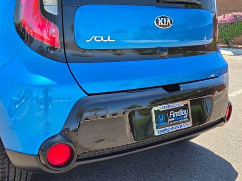 Used 2016 Kia Soul + w/ Designer's Package FWD image 5