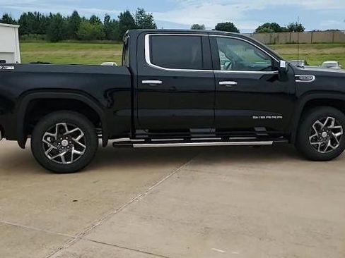 New 2026 GMC Sierra 1500 SLT w/ SLT Premium Plus Package image 9