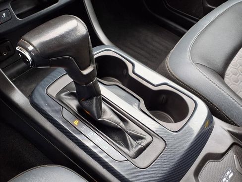 Used 2019 Chevrolet Colorado Z71 image 24