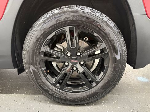 Used 2024 GMC Terrain AT4 AWD/4WD image 19