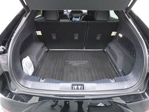 Certified 2025 Ford Mustang Mach-E Premium image 27
