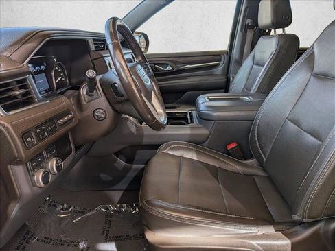 Used 2021 GMC Yukon Denali w/ Denali Premium Package AWD/4WD image 11