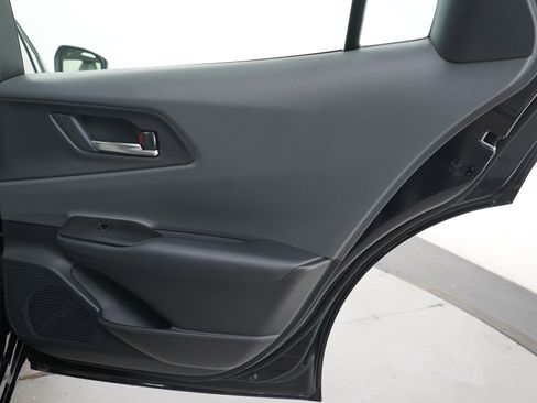 Used 2025 Toyota Prius Limited image 12