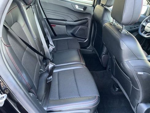 Used 2025 Ford Escape ST-Line image 18