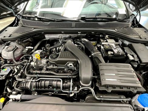 New 2025 Volkswagen Jetta SE image 13